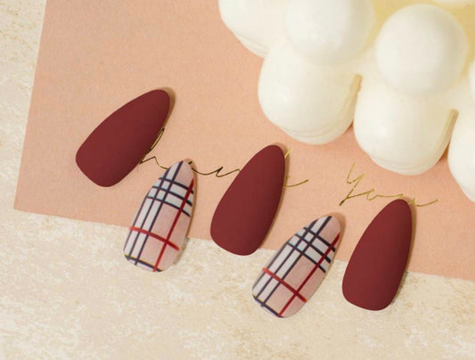 Colorful grid interweaving